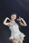 tzuyu-twice-v0-vdshg3m2vkbh1.webp