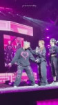 TWICE Jeongyeon twerking hard, i love her confidence.mp4
