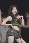 eunchae-le-sserafim-v0-uhm7cl8mz9gh1.webp