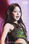 eunchae-le-sserafim-v0-jmd95l8mz9gh1.webp