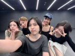 ITZY.jpg