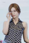 260802-yeji-v0-3ij7qw4or6hh1.webp