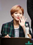 Yoo.Jeongyeon.full.145774.jpg