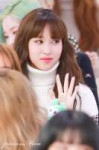 mina84100.jpg