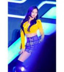 blackpink-jennie-inspired-korea-university-performance-earr[...].png