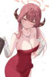 116649580p0.jpg