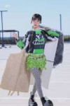 260207-moka-not-me-mv-shoot-behind-cut-v0-brbjy3hoq1ig1.webp