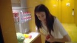 Jiyeon VS an apple.mp4