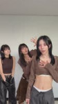 NiziU.webm