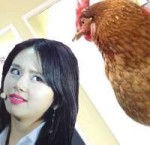 Chaeyoung and rooster.jpg