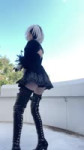 7293941255384632622@eveilns ➜ Thank you for the love on the last video!!!(you want to go look at my links in my bio fr) and shout out to the wind messing up my wig #viral #cosplay #fyp #eveilns #nier #nierautomata #2b  [h264].mp4