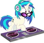 1617106safeartist-colon-caliaziandj+pon-dash-3vinyl+scratch[...].png