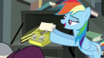 RainbowDashpushingtypewriterS4E04.png