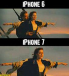 iphone-6-compared-to-iphone-7-titanic-no-headphones-jack-me[...].jpg