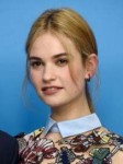 lily-james-at-cinderella-photocall7.jpg