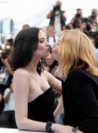 Eva-Green-at-Based-on-a-True-Story-Photocall-in-Cannes-15