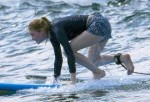 Emma-Stone-Andrew-Garfield-Surfing-9