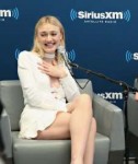 dakotafanning12[1].jpg