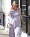 pregnant-kirsten-dunst-out-in-los-angeles-01-31-2018-1.jpg