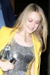 dakota-fanning-oscar-de-la-renta-fashion-show-in-nyc-5.jpg