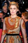 greta-gerwig-at-isle-of-dogs-premiere-at-68th-berlinale-02-[...].jpg