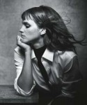 Emma-Watson--Vogue-Australia-2018--39.jpg