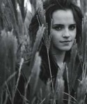 Emma-Watson--Vogue-Australia-2018--12.jpg