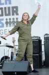 amy-schumer-meet-up-at-the-anti-gun-march-for-our-lives-ral[...].jpg