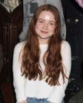 sadie-sink-on-the-backstage-of-the-play-that-goes-wrong-on-[...].jpg