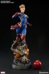 Sideshow-Captain-Marvel-Statue-001.jpg