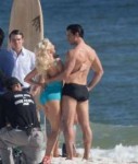 Tyler-hoechlin-wears-tiny-swimsuit-for-bigger-beach-scene-j[...].jpg