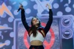 hailee-steinfeld-performs-at-bbc-biggest-weekend-festival-i[...].jpg