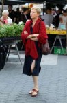 michelle-williams-filming-after-the-wedding-in-nyc-06-04-20[...].jpg