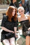 julianne-moore-and-kristen-stewart-chanel-paris-fashion-wee[...].jpg