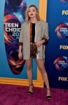 chloe-moretz-at-2018-teen-choice-awards-in-beverly-hills-08[...].jpg