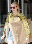 emma-roberts-picks-up-art-at-a-gallery-in-la-09-01-2018-6.jpg