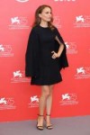 natalie-portman-vox-lux-photocall-at-venice-film-festival-1.jpg