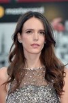 stacy-martin-vox-lux-red-carpet-at-venice-film-festival-1.jpg