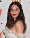 olivia-munn-the-predator-premiere-at-tiff-2018-14.jpg