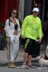 emily-ratajkowski-walking-her-dog-in-new-york-city-7.jpg