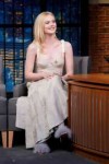 elle-fanning-at-late-night-with-seth-meyers-09-10-2018-6.jpg