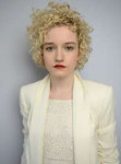 celeber-ru-julia-garner-we-are-what-we-are-cff-photoshoot-1[...].jpg