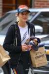 marion-cotillard-out-for-shopping-in-new-york-7.jpg