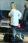 elle-fanning-arriving-at-cdg-airport-in-paris-09-29-2018-2.jpg