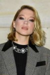 lea-seydoux-at-louis-vuitton-fashion-show-in-paris-10-02-20[...].jpg