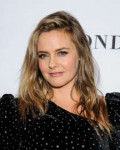 alicia-silverstone-at-2018-glamour-women-of-the-year-awards[...].jpg