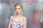 sara-paxton-lancome-x-vogue-holiday-event-in-west-hollywood[...].jpg