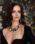 eva-green-in-vanity-fair-magazine-italy-december-2018-0.jpg