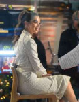 hailee-steinfeld-the-today-show-set-in-nyc-12-18-2018-4.jpg