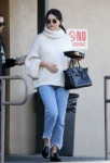 selena-gomez-street-style-12-31-2018-12.jpg